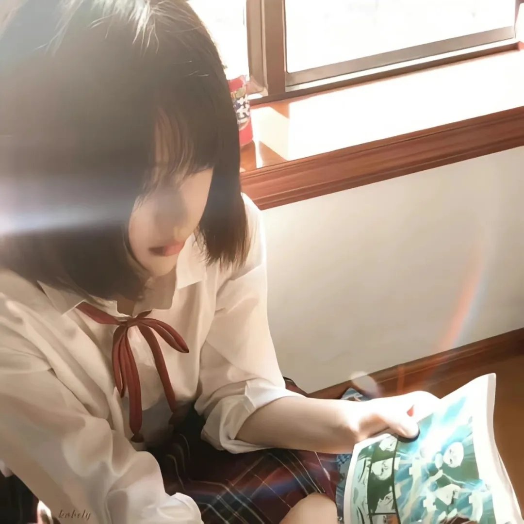 红绒花封面